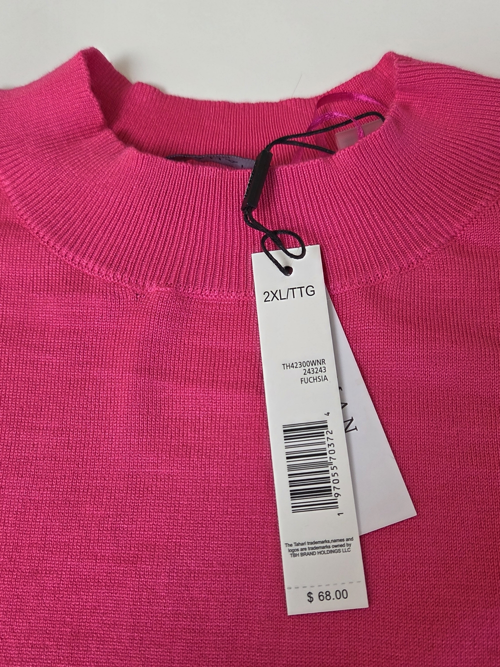 Tahari Woman Fuchsia Crewneck Cap Sleeve Sweater